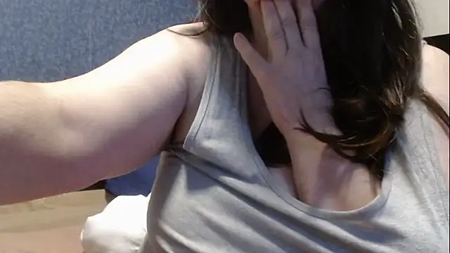 Snapshot of Santanna77 chatting on 02-08-25, 08:42 Santanna77 online show from 02-08-25, 08:42