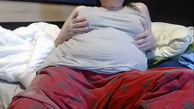 Snapshot of Santanna77 chatting on 02-15-25, 01:38 Santanna77 online show from 02-15-25, 01:38