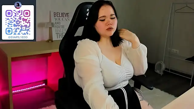 EvaCarrt online show from 02-04-26, 08:42