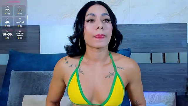 Snapshot of suzan_jane chatting on 03-29-26, 12:10 suzan jane online show from 03-29-26, 12:10