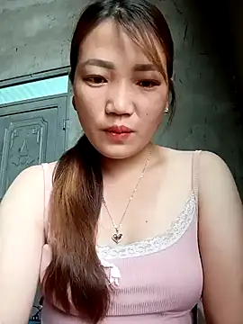 Snapshot of Nunaa2x chatting on 04-29-26, 02:15 Nunaa2x online show from 04-29-26, 02:15