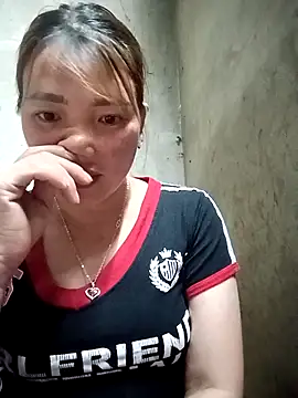 Snapshot of Nunaa2x chatting on 05-04-26, 02:46 Nunaa2x online show from 05-04-26, 02:46