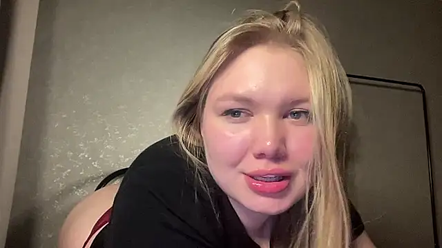 cutiejulie  online show from 02-16-26, 03:13