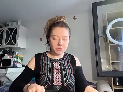 Luxerin online show from 02-28-26, 03:46