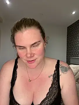 Snapshot of SexyBlondJoanna chatting on 02-25-26, 09:57 SexyBlondJoanna online show from 02-25-26, 09:57