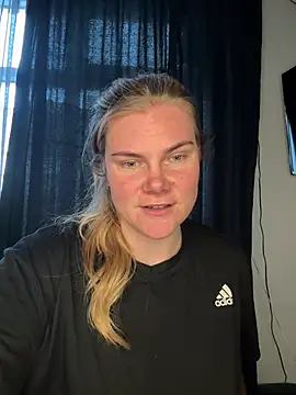 Snapshot of SexyBlondJoanna chatting on 02-27-26, 10:26 SexyBlondJoanna online show from 02-27-26, 10:26