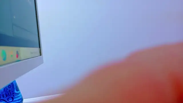 Snapshot of EvelinHill chatting on 02-21-26, 04:57 EvelinHill online show from 02-21-26, 04:57