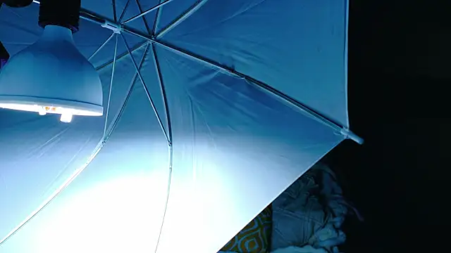 Snapshot of EvelinHill chatting on 03-09-26, 04:38 EvelinHill online show from 03-09-26, 04:38