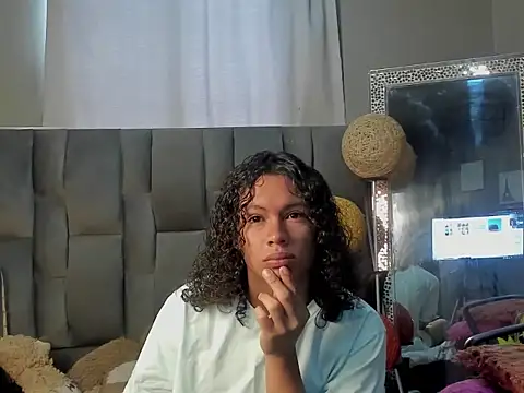 dylaans19 online show from 02-07-26, 02:21