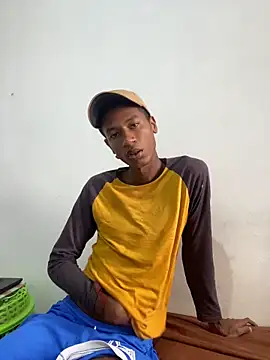 twink gabrielll online show from 05-26-26, 12:23