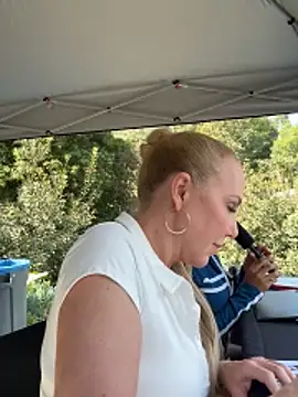 Snapshot of hollyrandall chatting on 02-25-26, 07:23 hollyrandall online show from 02-25-26, 07:23