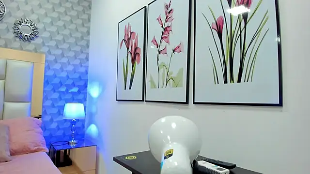 Priscila Bell online show from 01-18-26, 03:21