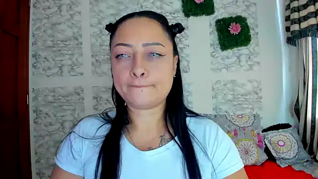XXXStephanie XXX online show from 06-07-26, 07:50