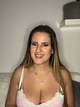 Liana-1 online show from 01-18-26, 05:17