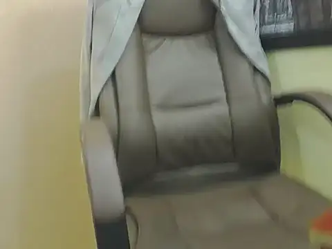 Oswalldo   online show from 02-21-26, 11:11