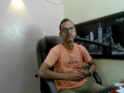 Oswalldo   online show from 03-06-26, 11:17