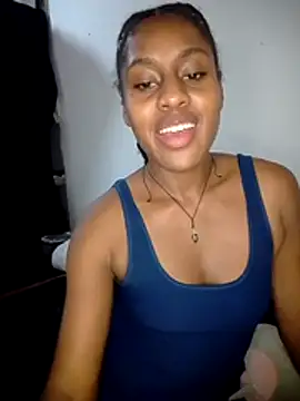NicolVegaa online show from 05-06-26, 03:24