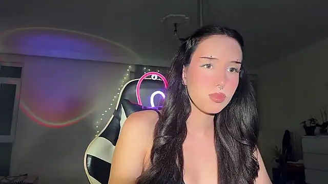 Snapshot of dora_grnt chatting on 01-17-26, 11:52 dora grnt online show from 01-17-26, 11:52