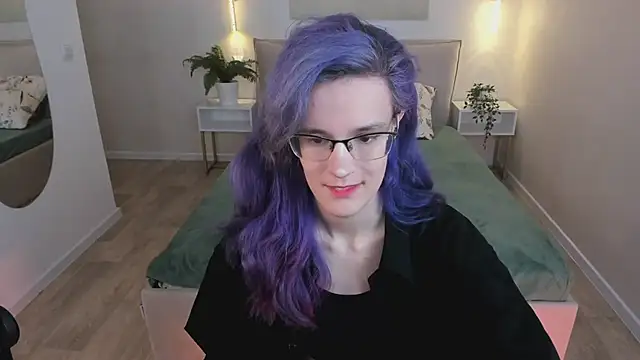 AuraLaunni online show from 06-27-26, 07:35