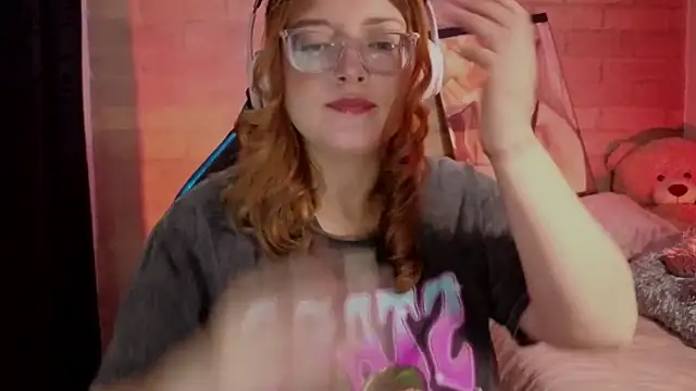 Snapshot of Mia_Franklyn chatting on 04-12-26, 07:41 Mia Franklyn online show from 04-12-26, 07:41