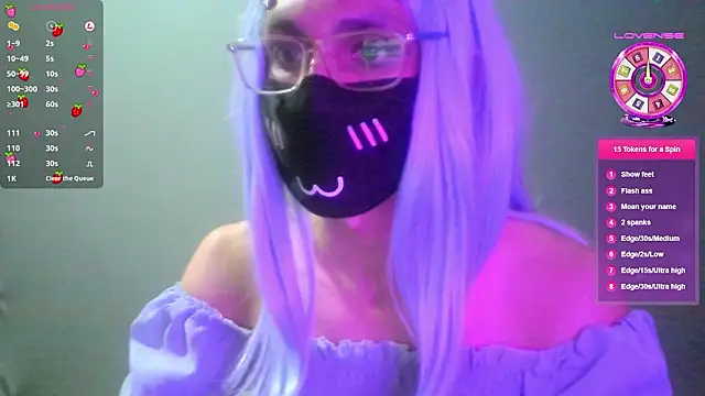 Snapshot of Frankie_boygirl chatting on 02-13-26, 01:12 Frankie boygirl online show from 02-13-26, 01:12