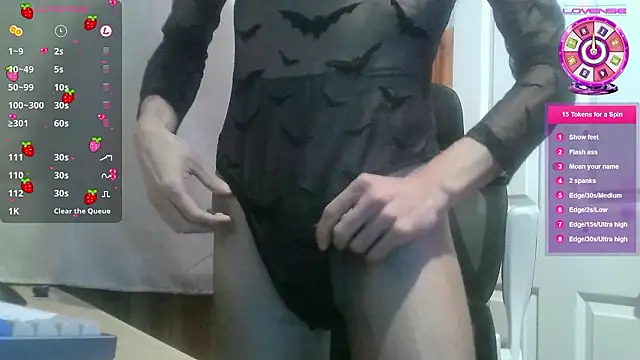 Snapshot of Frankie_boygirl chatting on 03-23-26, 11:42 Frankie boygirl online show from 03-23-26, 11:42