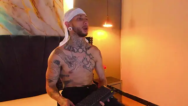 axel valtier online show from 01-17-26, 04:06