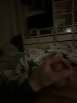 Snapshot of NotatingGrinder chatting on 03-10-26, 01:43 NotatingGrinder online show from 03-10-26, 01:43