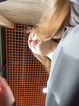 LeiaMood online show from 02-18-26, 06:53