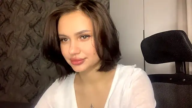 LuciaBanga online show from 02-02-26, 09:52