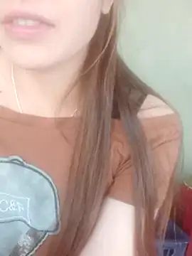 jjennyyy online show from 04-11-26, 02:49