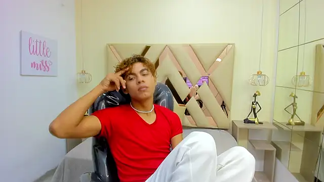 Anyelo Twink online show from 02-19-26, 08:05