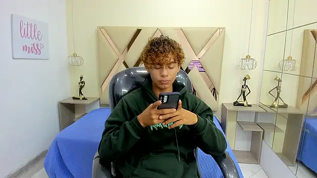 Anyelo Twink online show from 02-24-26, 08:51