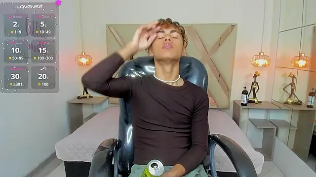 Anyelo Twink online show from 03-30-26, 05:41