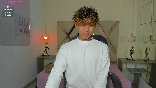 Anyelo Twink online show from 05-11-26, 04:18