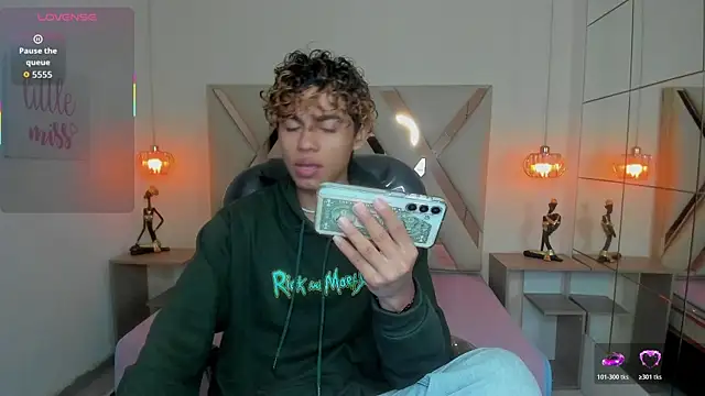Anyelo Twink online show from 05-18-26, 04:07