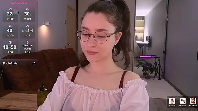 Snapshot of classy____ chatting on 03-22-26, 01:14 classy online show from 03-22-26, 01:14