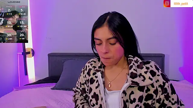 lilith petit  online show from 07-04-26, 01:17