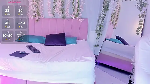 Snapshot of nicky_bonny18 chatting on 02-13-26, 12:12 nicky bonny18 online show from 02-13-26, 12:12