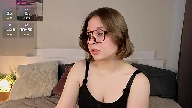 Next2Marie online show from 05-04-26, 05:14