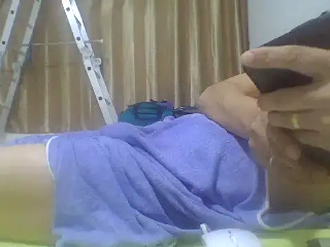 Snapshot of shunfaf chatting on 12-15-24, 10:37 shunfaf online show from 12-15-24, 10:37