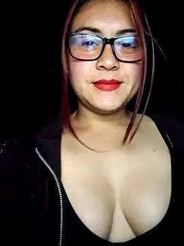 Snapshot of THALASSA_DIOSA chatting on 05-17-26, 05:16 THALASSA DIOSA online show from 05-17-26, 05:16