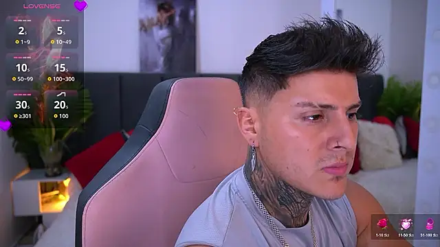 Snapshot of goldenatlasX chatting on 03-14-26, 07:30 goldenatlasX online show from 03-14-26, 07:30