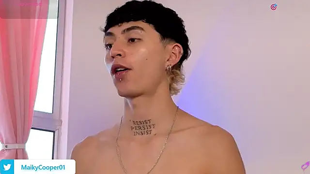 Maiky Cooper01 online show from 03-26-26, 01:49