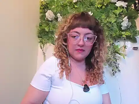 Snapshot of ANASTASIA_SWEETT chatting on 02-19-26, 10:50 ANASTASIA SWEETT online show from 02-19-26, 10:50