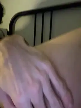 SnakeBit3s online show from 02-04-26, 12:05