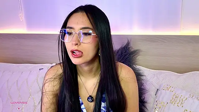 AliceeBloom online show from 02-18-26, 10:33