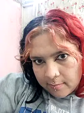 EmmieRae- online show from 02-01-26, 12:04