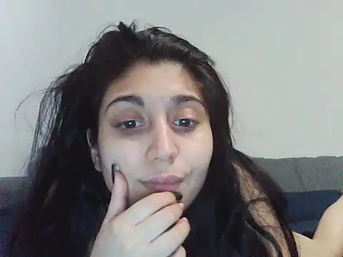 Roxanamadia online show from 02-08-26, 11:30