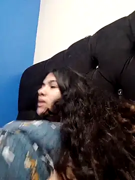 Snapshot of diosa_sofia19 chatting on 02-19-26, 03:35 diosa sofia19 online show from 02-19-26, 03:35